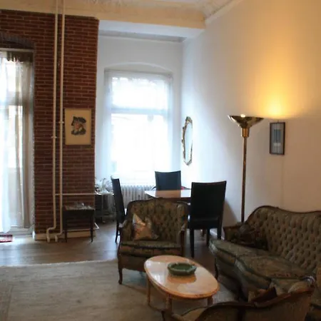 Kant Berlin Room photo